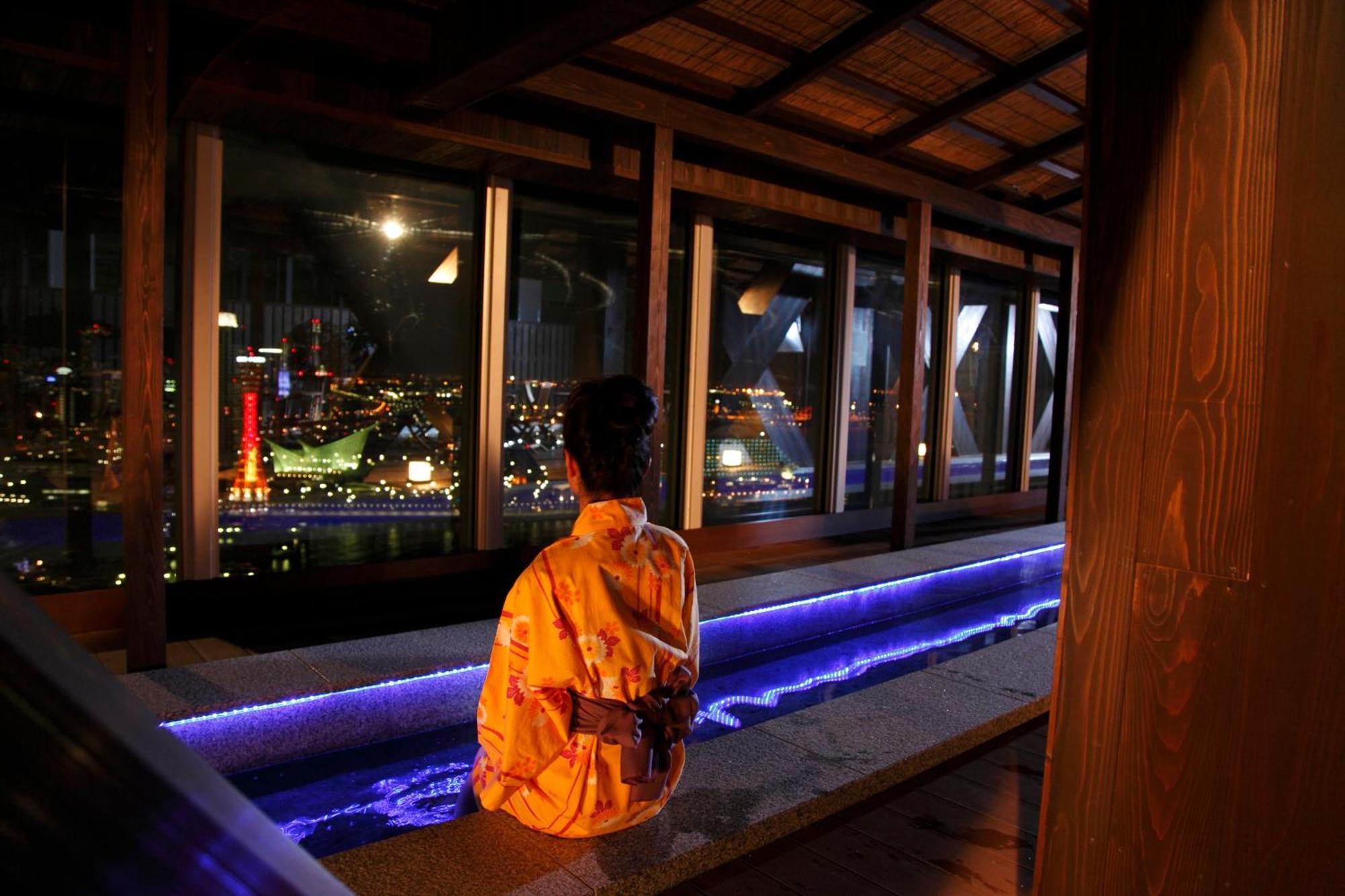 Отель Kobe Harbor Land Onsen Manyo-Club Экстерьер фото